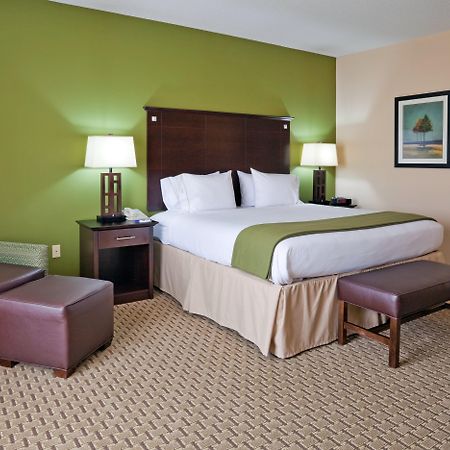 Holiday Inn Express Hotel & Suites Opelika Auburn By Ihg Exterior photo
